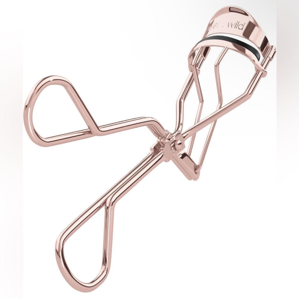 Wet n Wild High On Lash Eyelash Curler with Comfort Grip